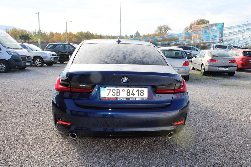 BMW Řada 3 (2019) 320d KŮŽE LED AUTOMAT TEMPOMAT - fotka 6 z 26