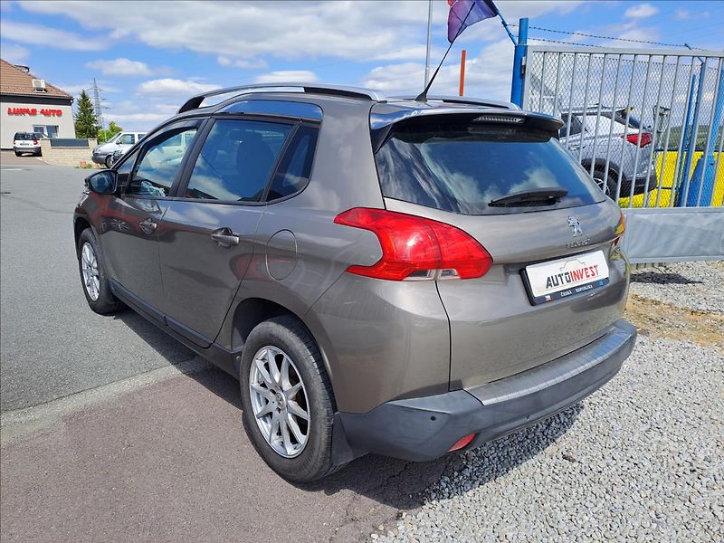 Peugeot 2008 1,2 THP SERVISKA,KOUPENO CZ - fotka 4 z 16