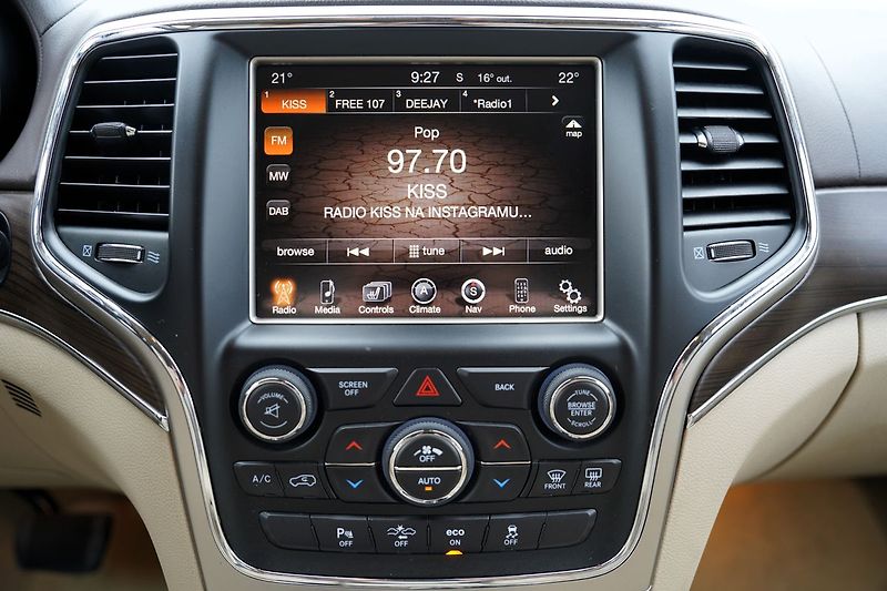 Jeep Grand Cherokee 3.0 CRD/Overland/Facelift/250 - fotka 40 z 46