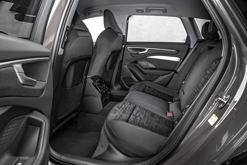 Audi A6 Allroad 50TDI Matrix Nezávislé 360 - fotka 15 z 22