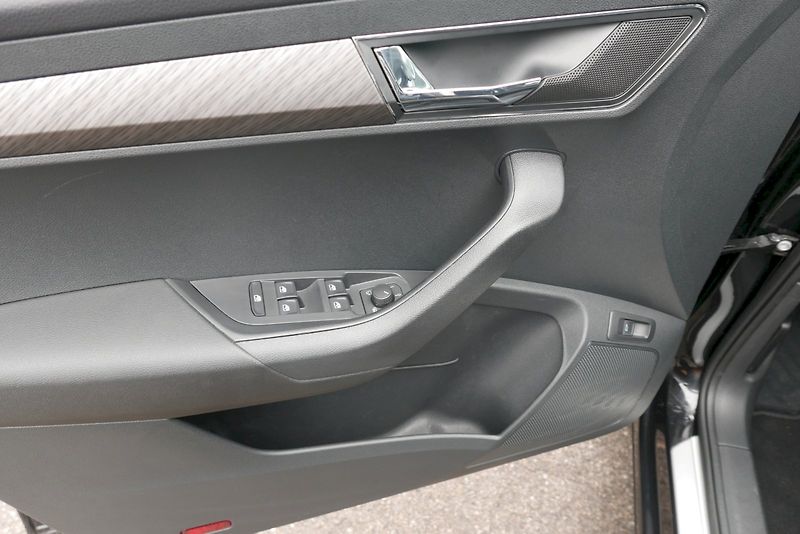 Škoda Karoq (2025) 1.5 TSI 110 kW DSG 7° Top Sele - fotka 17 z 29