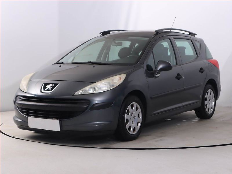 Peugeot 207 (2010) 1.4, Serv.kniha, jezdí výborně - fotka 2 z 14
