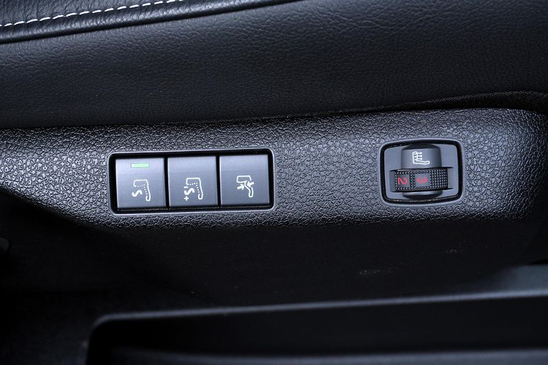 Toyota ProAce Verso 2.0d 130 kW, L2, VIP, Tažné - fotka 43 z 44