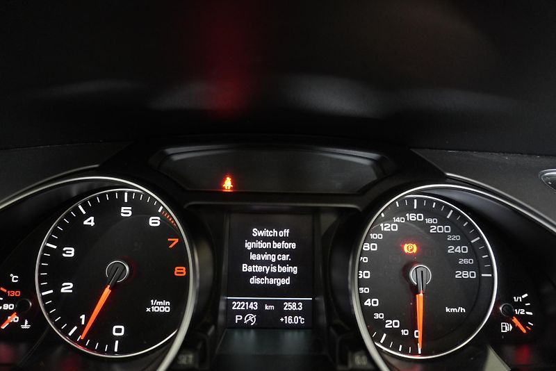Audi A5 2.0 TFSI 155kW QUATTRO KABIRO - fotka 18 z 30