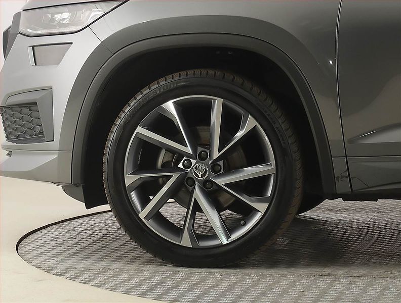 Škoda Kodiaq (2022) Sportline 1.5 TSI, digi klima - fotka 15 z 30