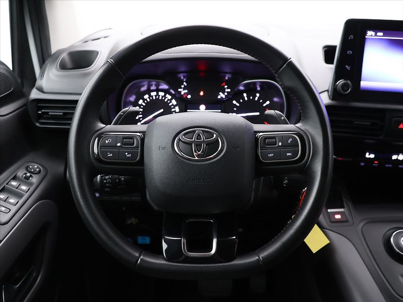 Toyota ProAce City Verso 1,5 D-4D 130k Aut. CZ Family - fotka 19 z 38