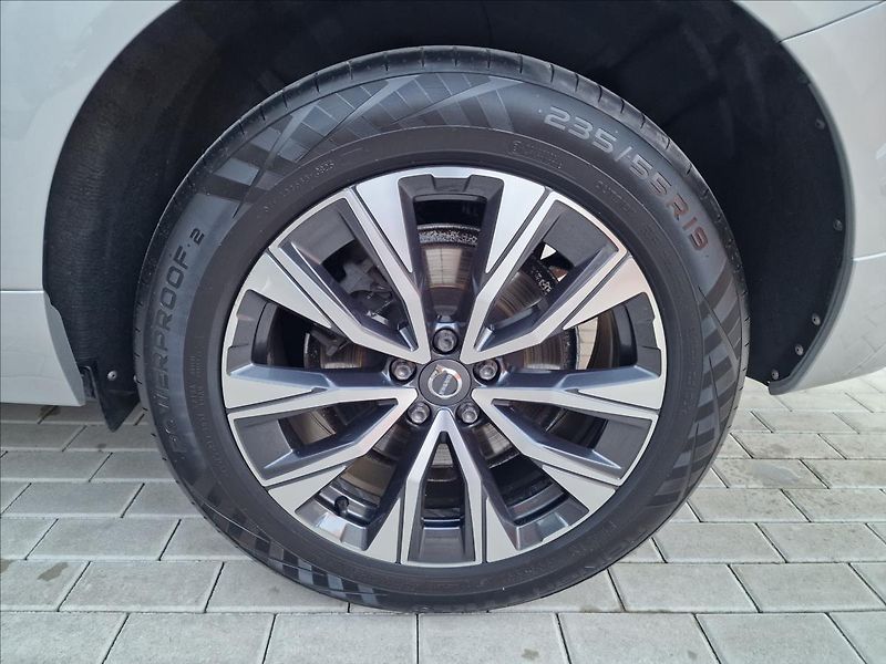 Volvo XC60 B5 AWD Momentum Pro,ČR,1.Maj. - fotka 43 z 50