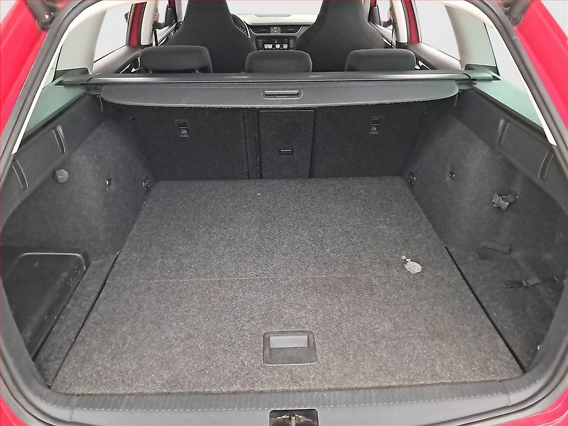 Škoda Octavia (2017) 1.6 TDI, Automat, Navi - fotka 14 z 22