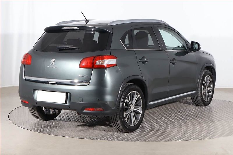 Peugeot 4008 (2013) 1.8 HDI, 4X4, Serv.kniha - fotka 5 z 25