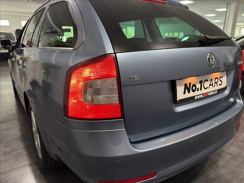 Škoda Octavia 1,4   TSI 90KW 1.MAJ FAMILY - fotka 28 z 37