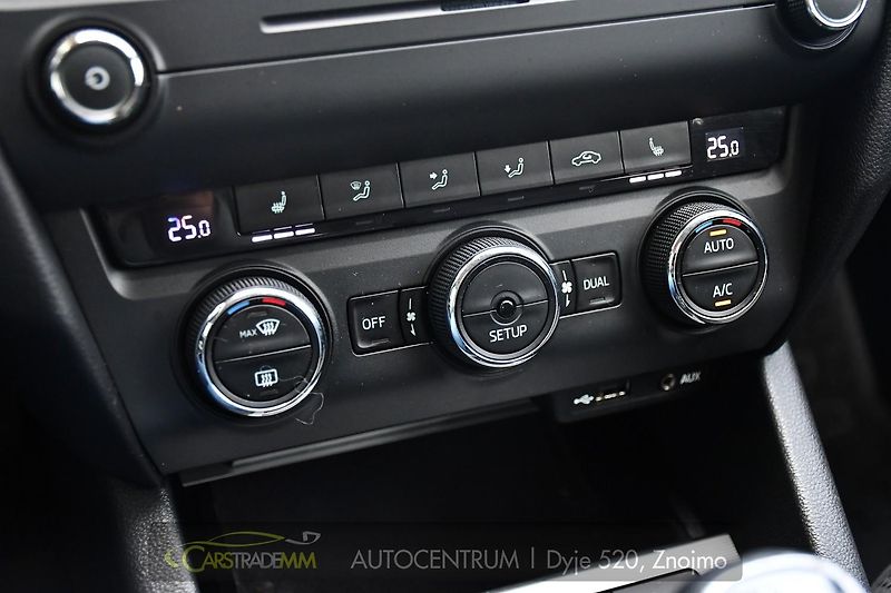 Škoda Octavia 2,0TDi - fotka 31 z 47