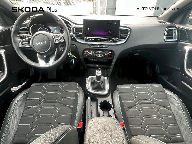 Kia Ceed (2025) Edice 30 1.5 T- GDI 103 kW 6°m - fotka 5 z 32