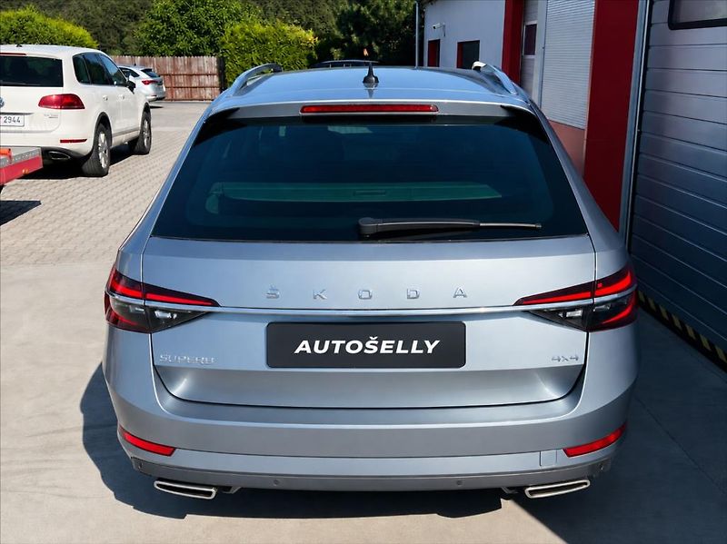 Škoda Superb 2,0 TSi L&K 4x4 DSG 272PS LED - fotka 4 z 14