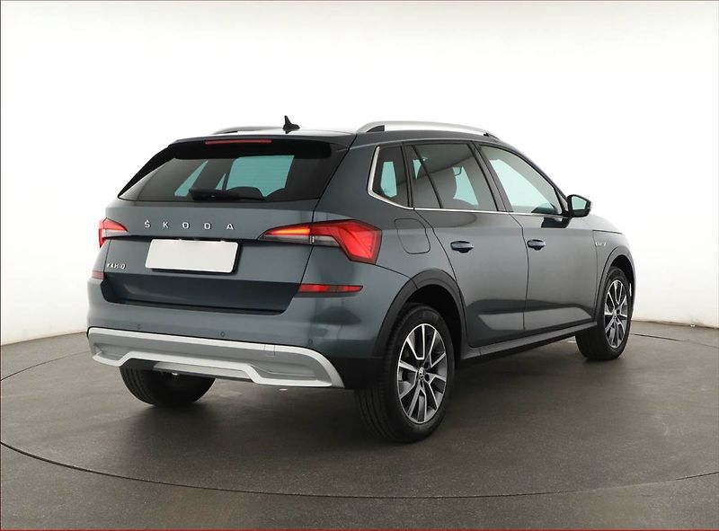 Škoda Kamiq (2021) Scoutline 1.0 TSI, Serv.kniha - fotka 5 z 20