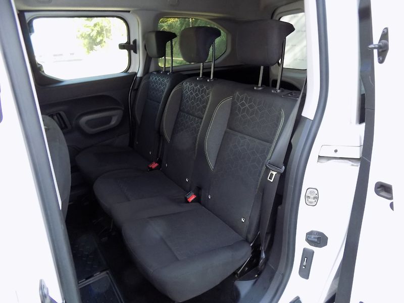 Peugeot Rifter (2021) 1.5HDi/L2H1/klimatizace/ČR/ - fotka 10 z 32
