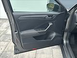Volkswagen T-Roc 1,5 TSI 150PS  Trendline DSG - náhled 13
