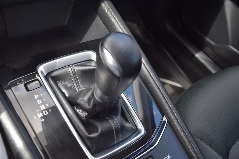Mazda CX-5 2,2 d 110KW AUTOMAT TAŽNÉ ALU - fotka 46 z 50