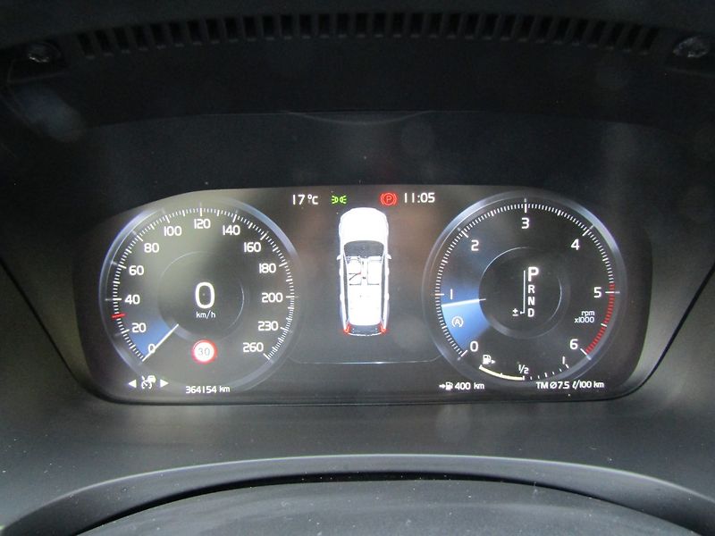 Volvo V90 (2018) D5 AWD POLESTAR 173kW - fotka 31 z 43