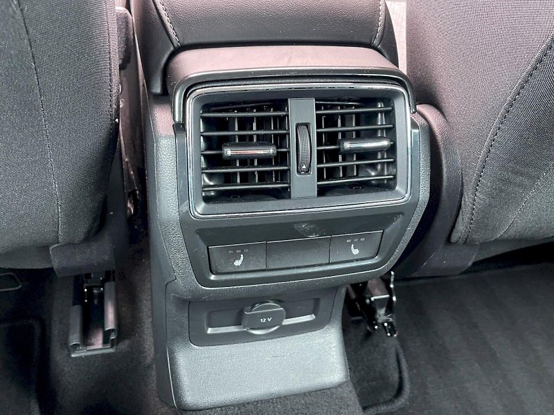 Škoda Karoq (2023) 1.5 TSI 110kW DSG Style Plus - fotka 24 z 31