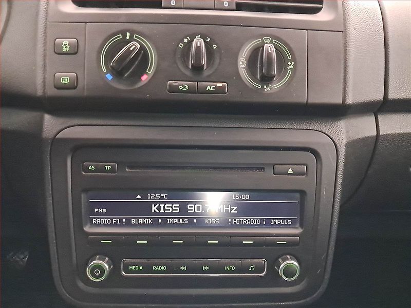 Škoda Roomster (2014) 1.2 TSI, Serv.kniha, Tempomat - fotka 12 z 15