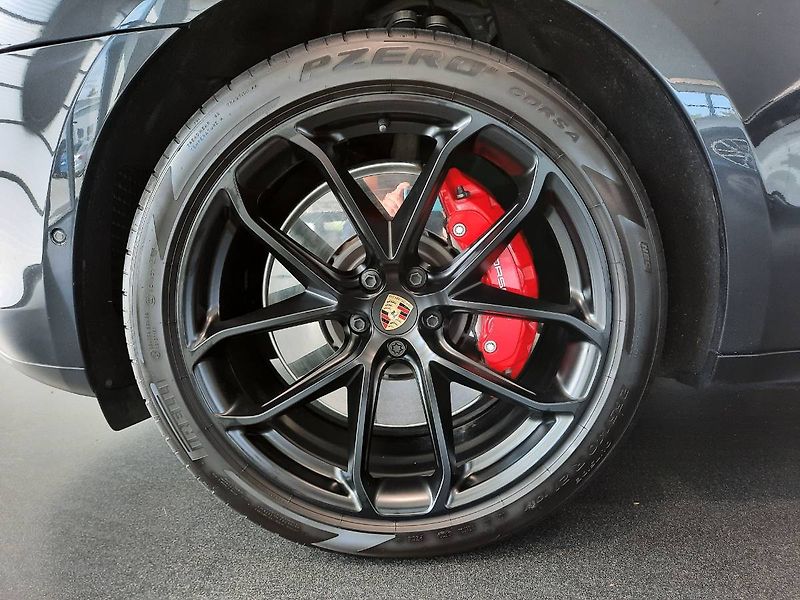 Porsche Macan (2024) GTS (324kW/440k) PDK - fotka 25 z 27