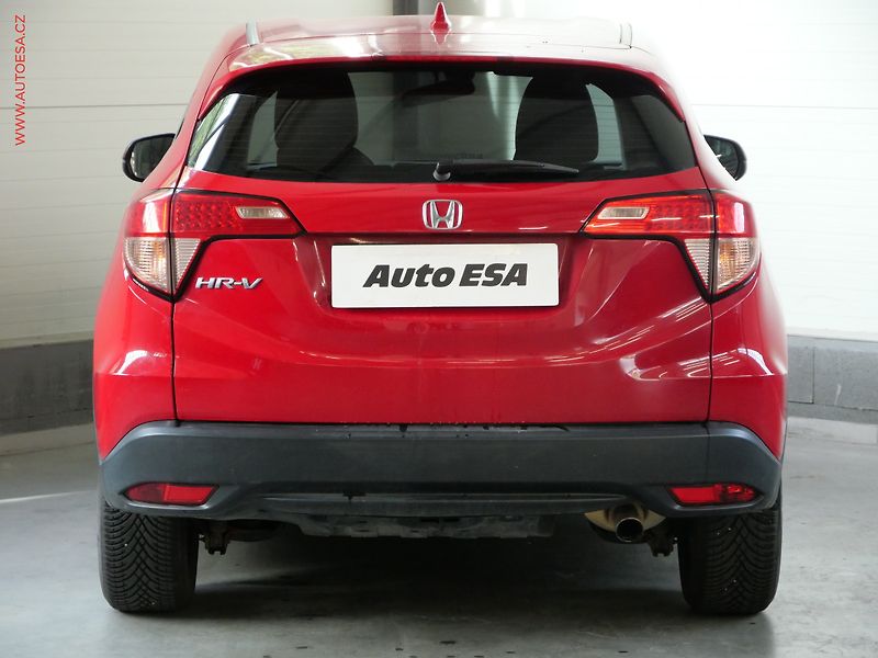 Honda HR-V (2017) 1.5 i-VTEC, ČR, Comfort - fotka 5 z 22
