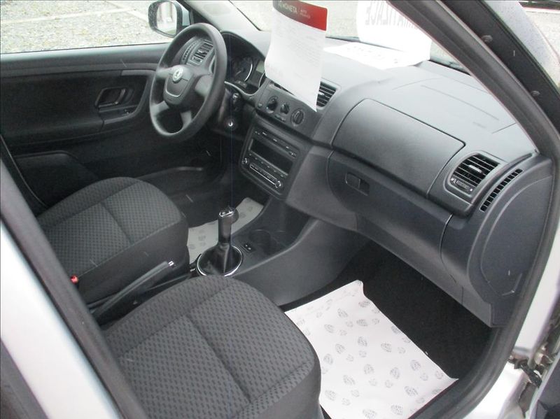 Škoda Fabia 1,2 i, klima, serv. kniha, - fotka 9 z 42