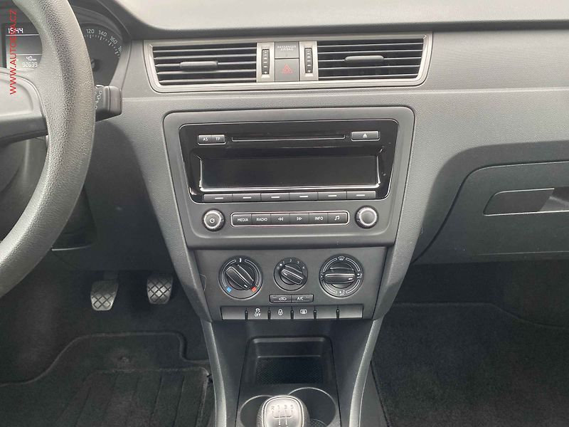 Škoda Rapid (2015) 1.2 TSi, Active - fotka 12 z 15