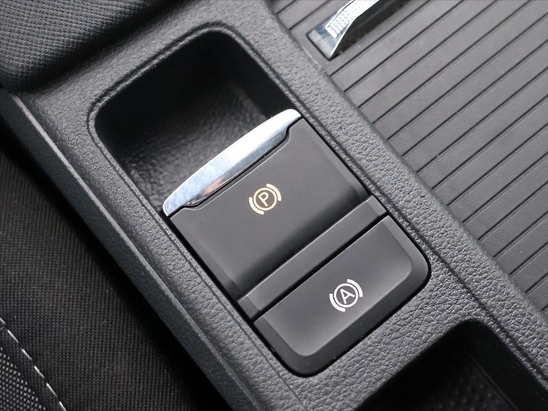 Škoda Octavia 2.0 TDI Ambition CZ 1.Maj. DPH - fotka 28 z 37