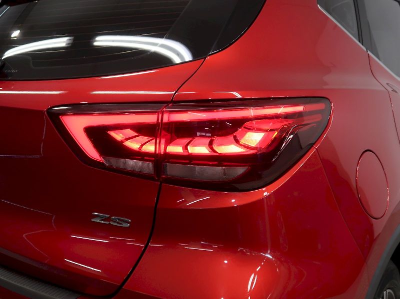 MG ZS (2022) EMOTION 1.5VTi-Tech 77KW - fotka 11 z 33