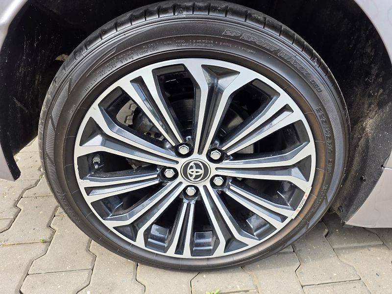 Toyota Corolla 1.6-NÍZKÉ KM-PRAVIDELNÝ SERVIS - fotka 16 z 26