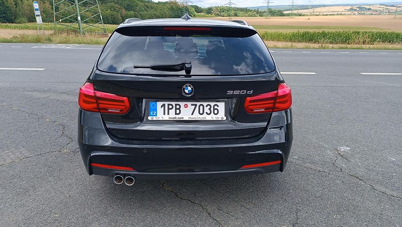 BMW Řada 3 320d MPaket 2,0D B47 Automat - fotka 8 z 36
