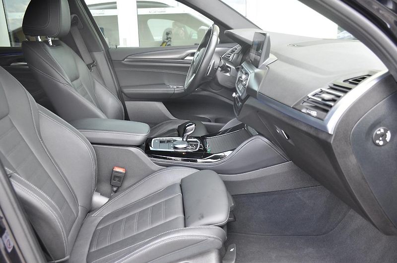BMW X4 xDrive30d M-SPORT 1M ČR  - fotka 17 z 38