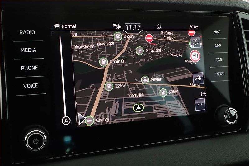 Škoda Karoq (2025) 2.0 TDI, SPORTLINE, KEYLESS - fotka 11 z 19