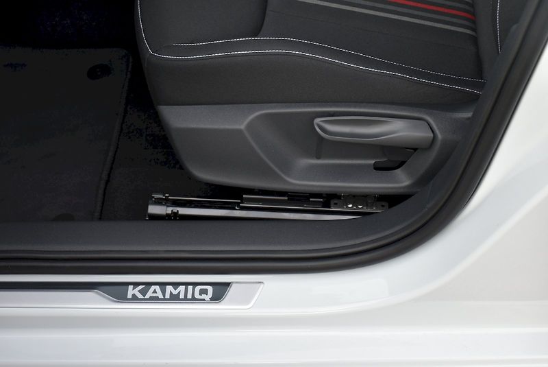 Škoda Kamiq (2025) Monte Carlo 1,0 TSI 85 kW 7° a - fotka 15 z 36