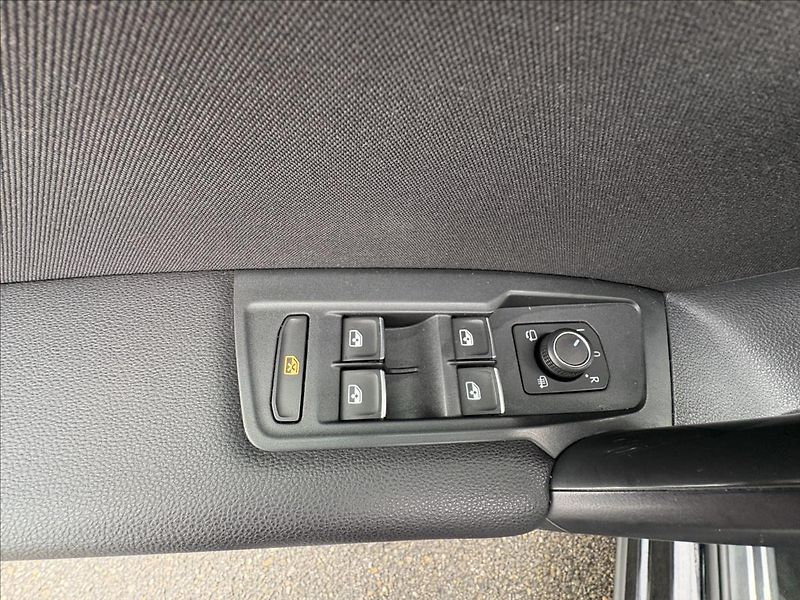 Volkswagen Tiguan 2,0 TDi 140kW 4M,Led,ACC,Highl - fotka 4 z 41