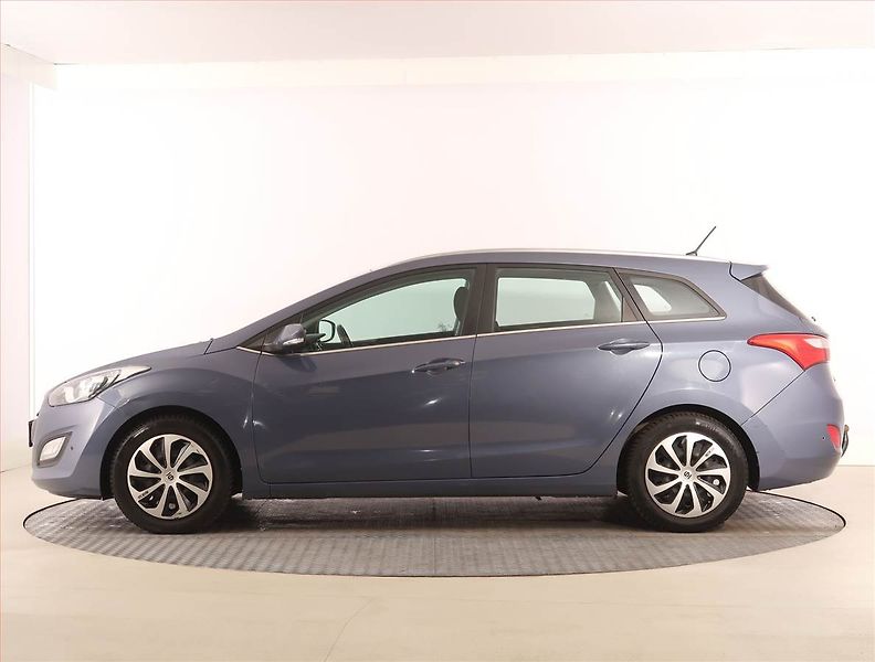 Hyundai i30 (2015) 1.6 MPI, ČR,1.maj, Tempomat - fotka 3 z 18