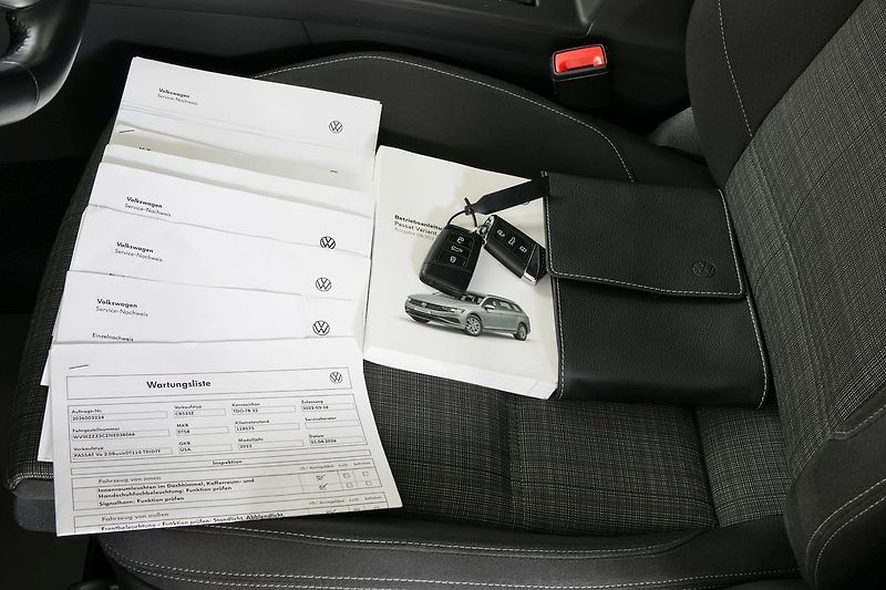 Volkswagen Passat 2.0TDI 110kW DSG ACC Kam Tažné - fotka 30 z 30