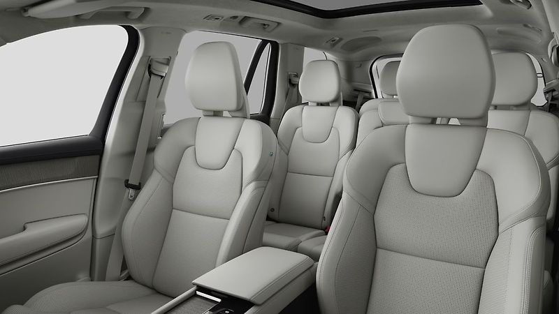 Volvo XC90 (2026) ULTRA T8, B&W, VZDUCH, MASÁŽE, - fotka 5 z 7