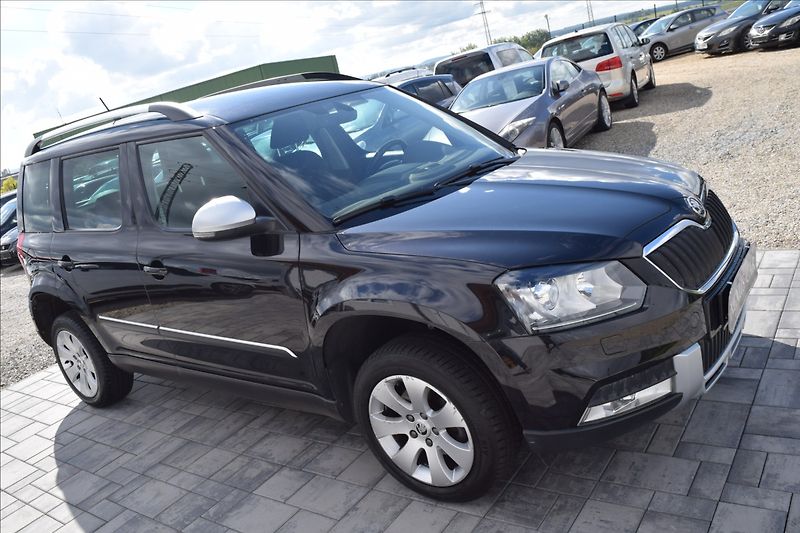 Škoda Yeti 2,0 TDI 110KW 4x4 TAŽNÉ XENONY - fotka 4 z 50