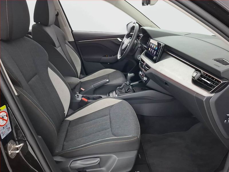 Škoda Kamiq (2025) 1.0 TSI - fotka 9 z 22