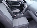 Ford Focus (2010) 1.6 TDCi, po STK, Klima - náhled 9