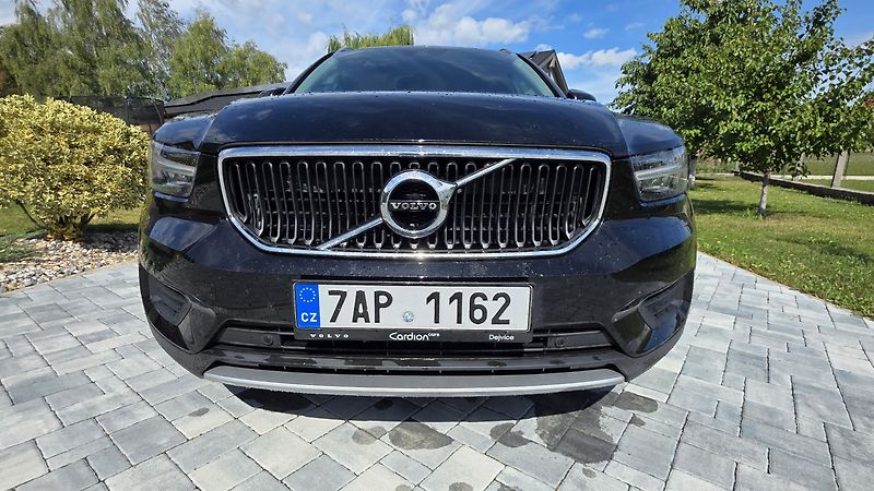 Volvo XC40 (2019) 140kW, AUT, 1. majitel, ČR - fotka 12 z 27