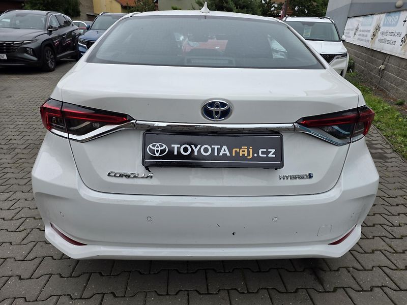 Toyota Corolla 1.8-HYBRID-ZN.SERVIS-AUT.KLIMA - fotka 7 z 13