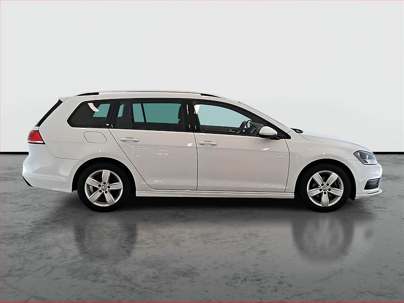 Volkswagen Golf (2017) R-Line 1.2 TSI - fotka 6 z 16