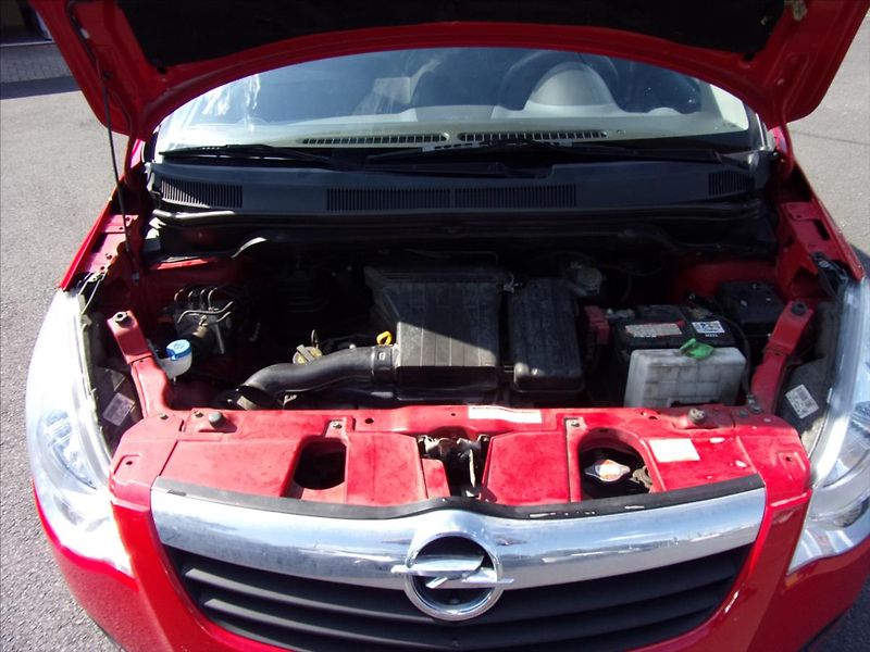 Opel Agila 1,0 i - fotka 18 z 18