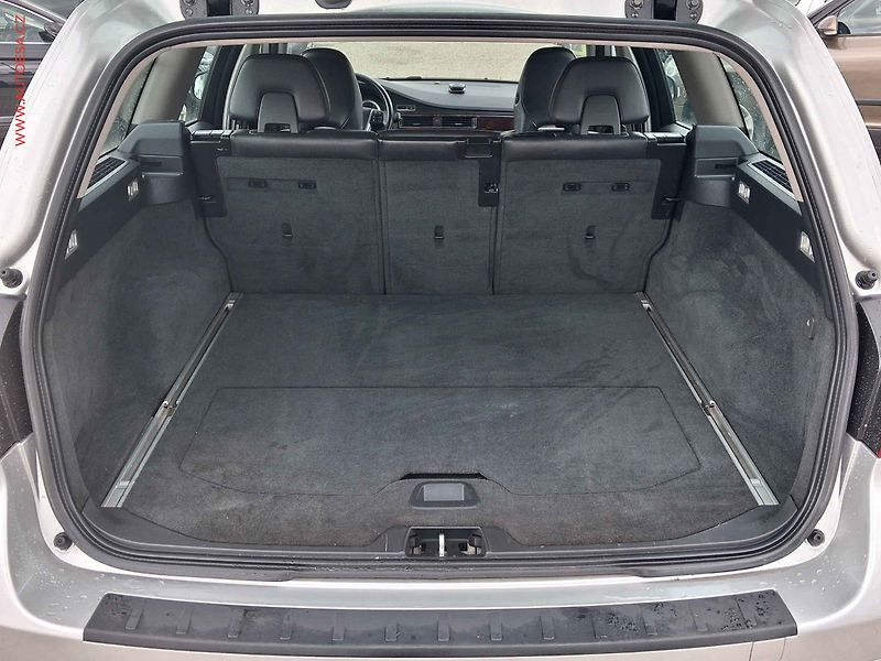 Volvo V70 (2010) 2.0d, AT, xenon, kůže - fotka 7 z 20