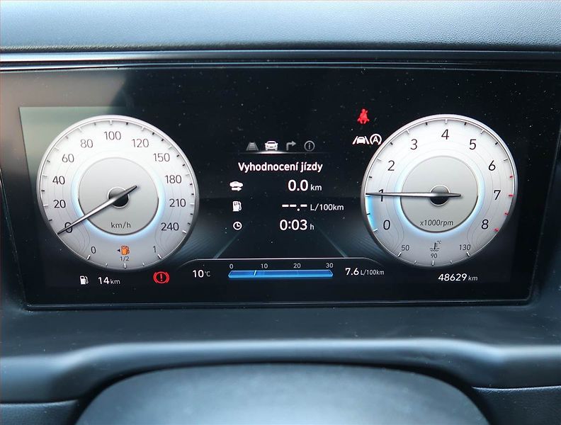 Hyundai Tucson (2022) N-Line 1.6 T-GDI - fotka 11 z 13