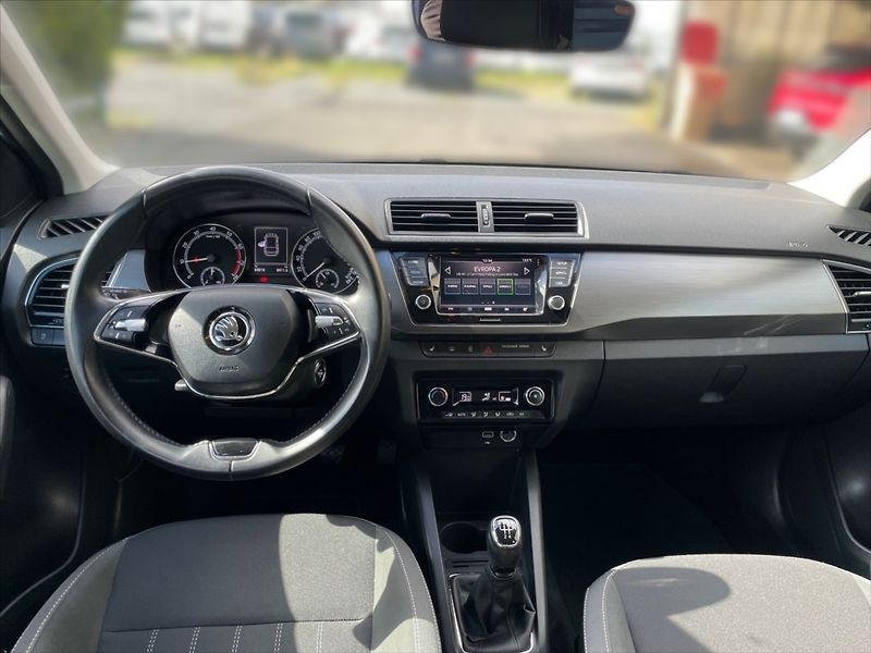 Škoda Fabia 1,0 TSI Style - fotka 9 z 11
