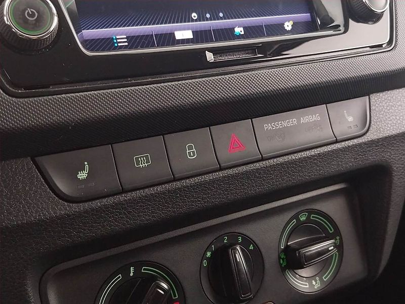 Škoda Fabia (2020) Ambition 1.0 TSI, Serv.kniha - fotka 19 z 20